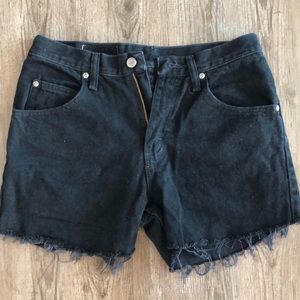 Wrangler Black Cuttoff jeans